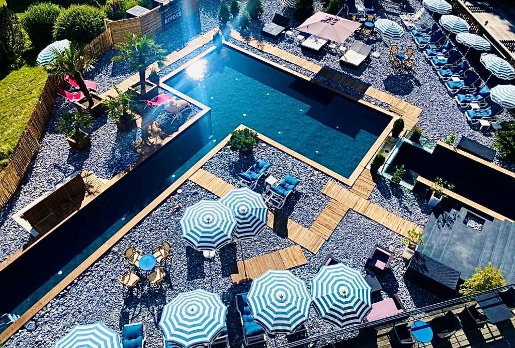 Hotel Le Labrador 1971 Les Gets Bagian luar foto